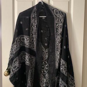 American Eagle Patterned Kimono/Cocoon Top